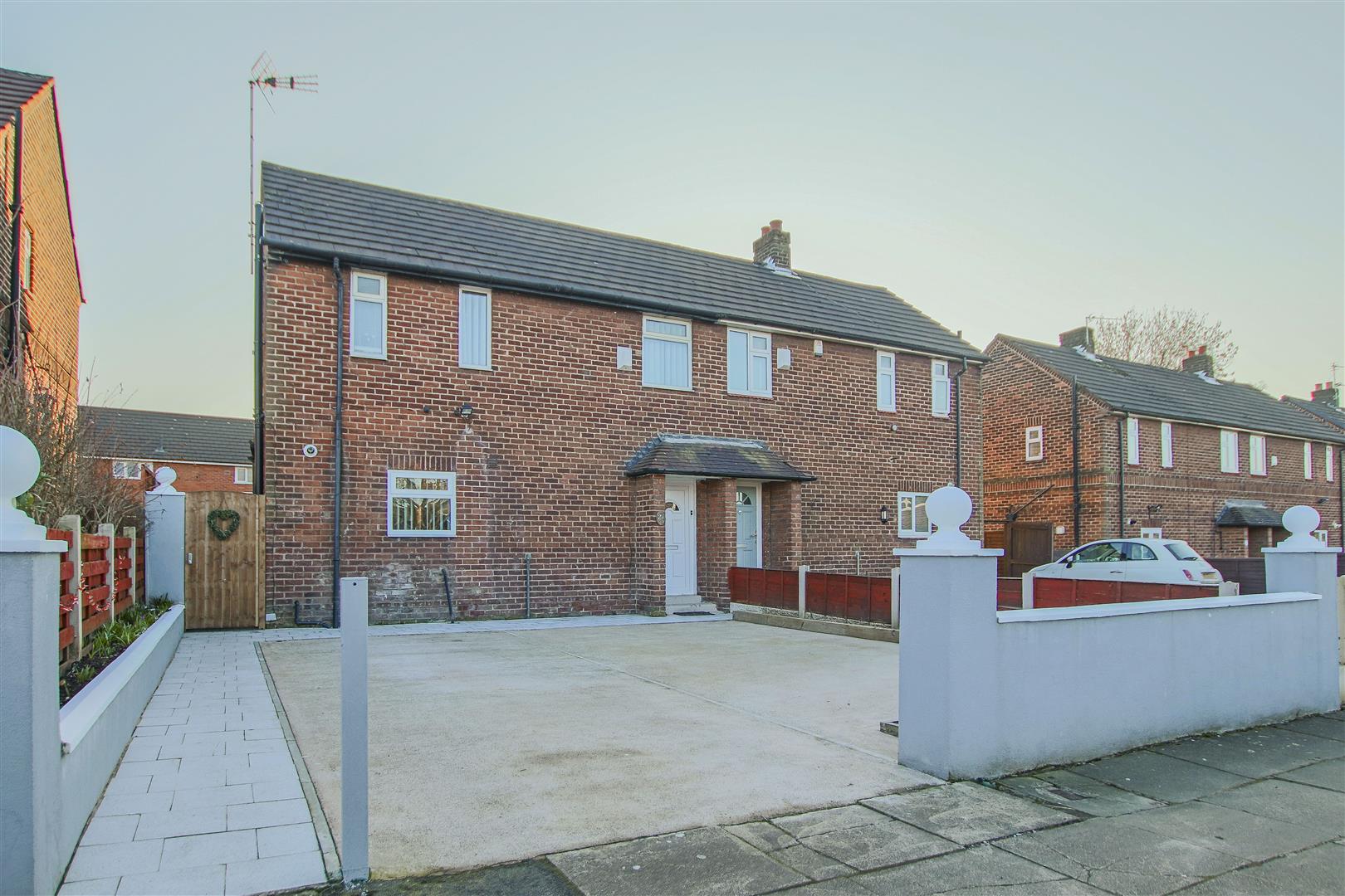 3 Bed Semi-detached House For Sale - Main Image